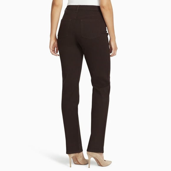 Gloria Vanderbilt Women's Amanda Classic Tapered Jean - Picture 2 of 12